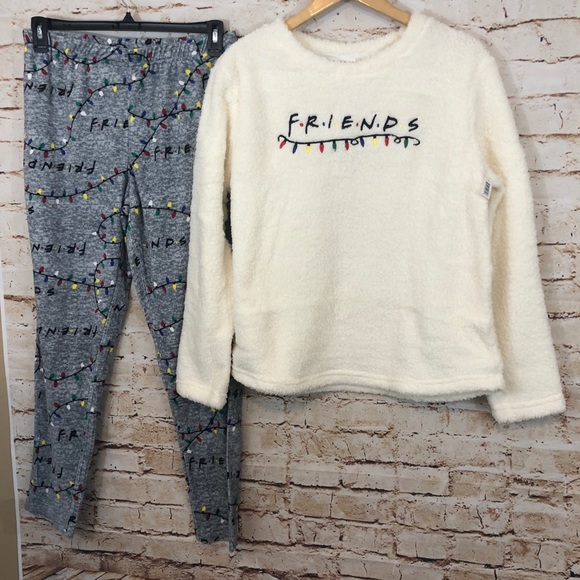 Friends TV show Pajamas CHRISTMAS Set Sherpa new - Picture 2 of 8